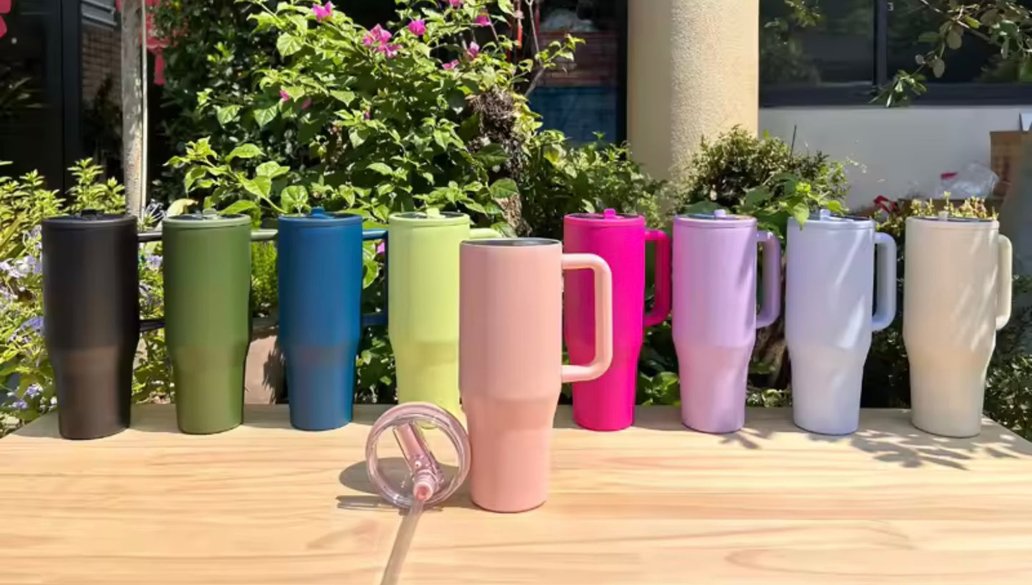Tumbler, Mug 40 Oz Handle and Nozzle Straw Lid, Insulated Reusable Stainless Steel Travel Mug Keeps Drinks Cold up to 34 Hours