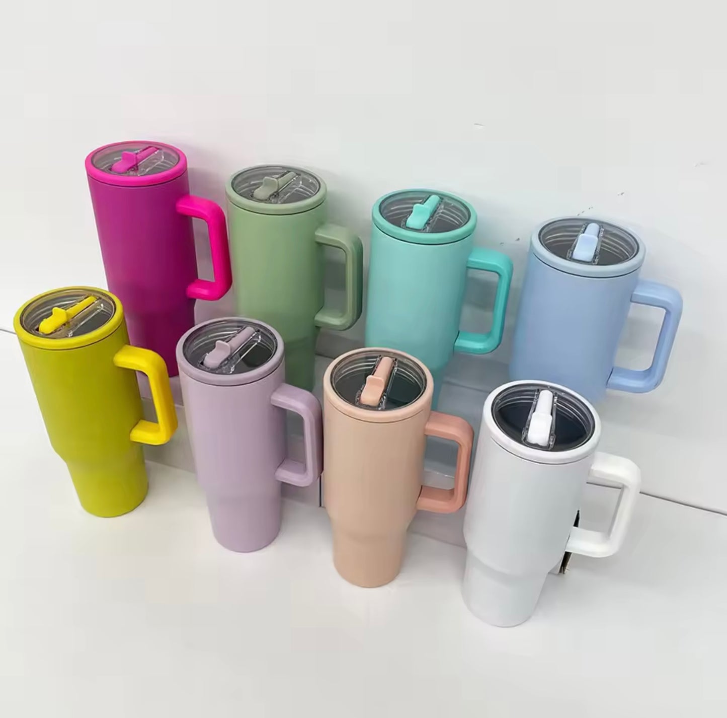 Tumbler, Mug 40 Oz Handle and Nozzle Straw Lid, Insulated Reusable Stainless Steel Travel Mug Keeps Drinks Cold up to 34 Hours