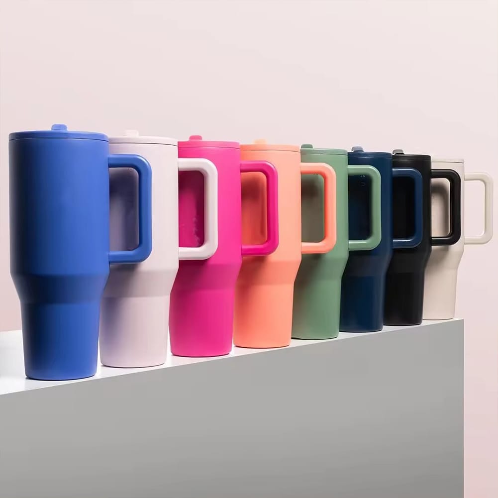 Tumbler, Mug 40 Oz Handle and Nozzle Straw Lid, Insulated Reusable Stainless Steel Travel Mug Keeps Drinks Cold up to 34 Hours